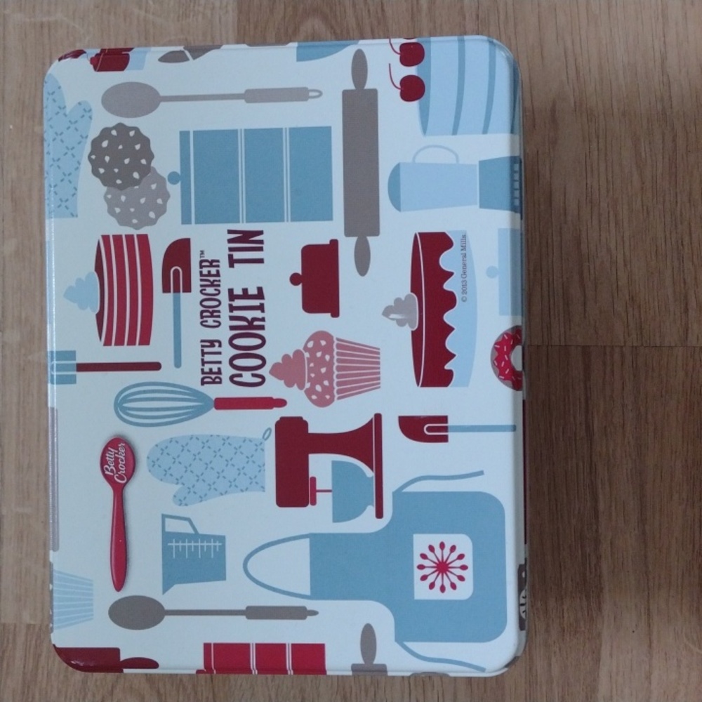 Betty Crocker Cookie Tin 2013 Rare